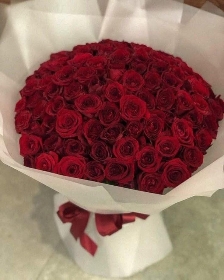 Elegant floral arrangement inspiration